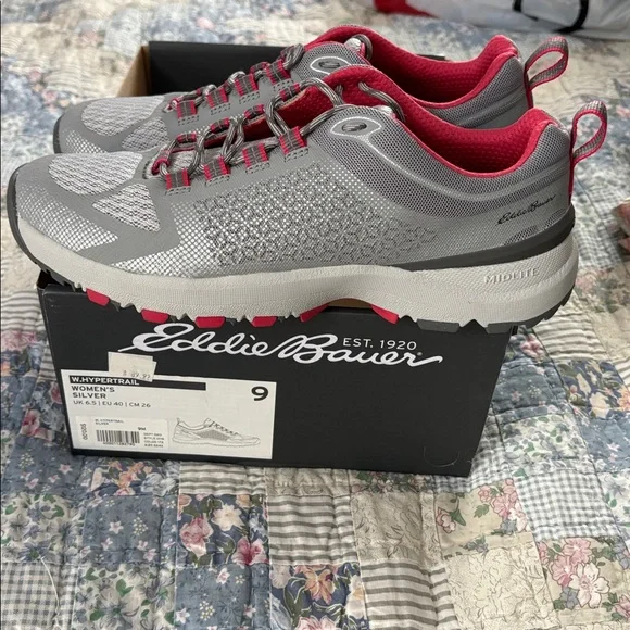 Eddie Bauer Trail Fork Hikers - Picture 2 of 8